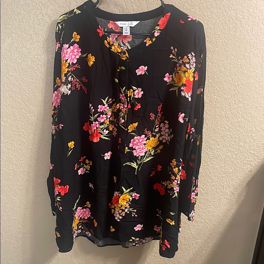 Old Navy Black Floral Blouse